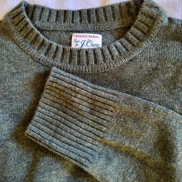 J. CREW Green Crewneck Sweater with Ribbed Collar and Cuffs - M - Picture 1 of 3